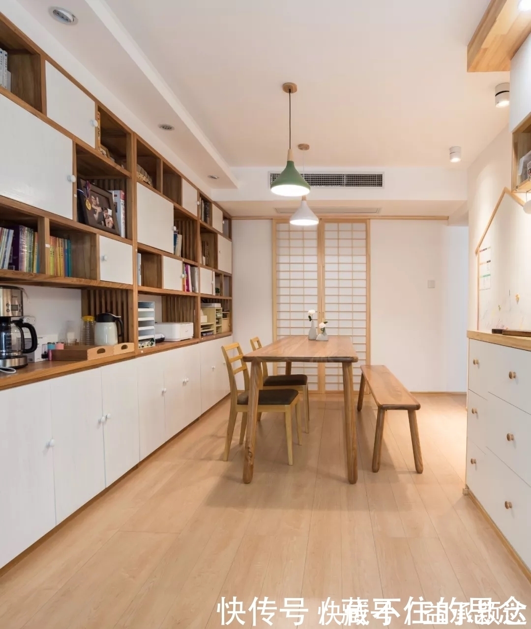 橱柜|是谁想出来的,厨房橱柜底部留空一格,没想到做饭这么实用!