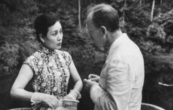 临终前|宋美龄活了106岁,临终前有多少存款?说出来你可能不信