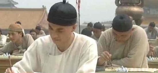  政府|他是状元后裔，却沦落为乞丐住在破窑洞中，拒绝政府帮助