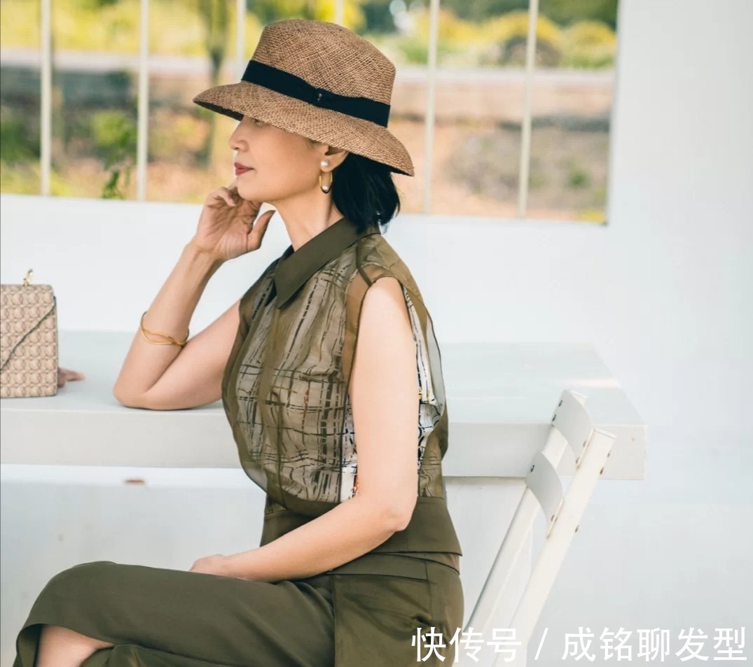 裙装|三木母女凭优雅穿搭火出圈,把精致与高级演绎到极致,值得借鉴