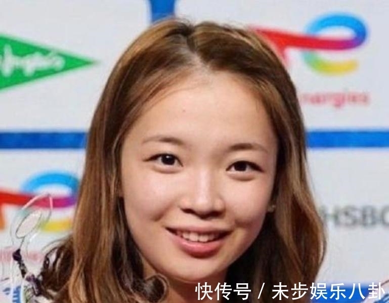 奥运冠军|国羽世界第一晒出比心合照!美丽漂亮组合,2大奥运冠军抢风头