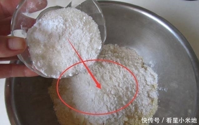 拖把|家里拖把用久了又脏又臭,老保姆教你几招,立马变得又香又干净