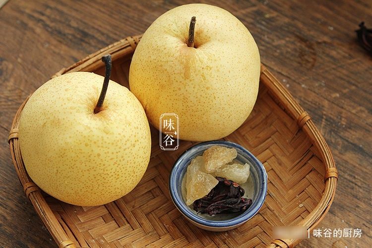 立秋后，最该吃此水果，加红酒煮一煮，好吃又养人，对女性尤其好