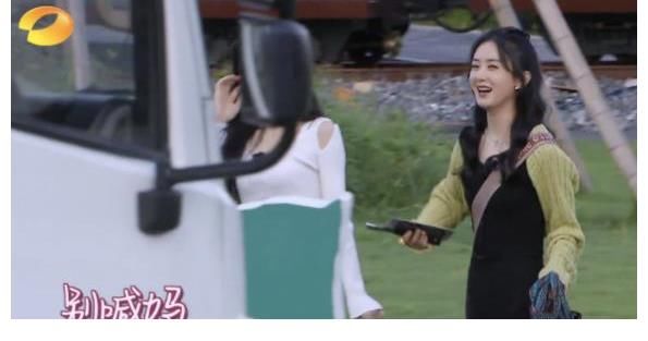 嚴(yán)浩翔|趙麗穎不受影響？TF二團(tuán)真涼了？