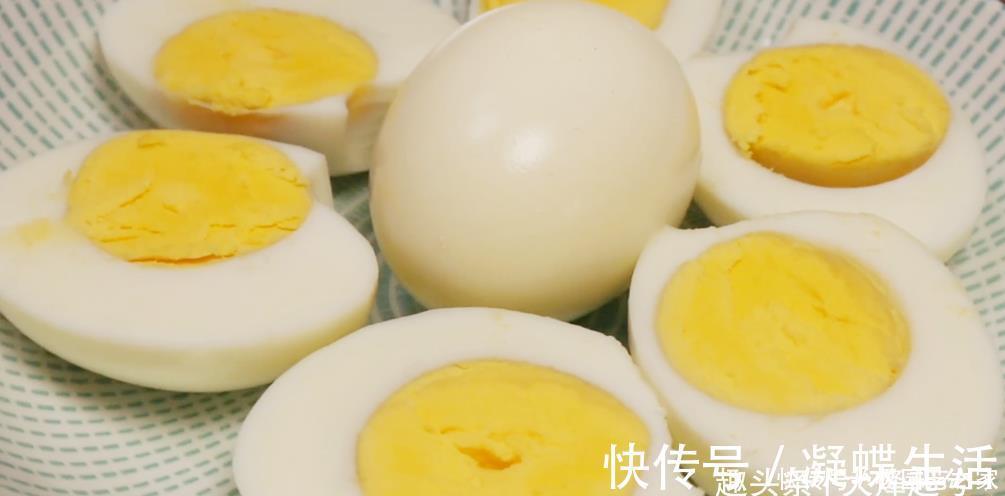 电饭锅|鸡蛋不用水煮了,只需要1张纸,1分钟煮一锅,老嫩适中轻松剥壳