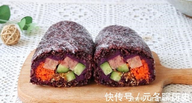 紫米饭团|减脂期一直最爱吃的主食，无油低脂，饱腹感十足，做一个能吃一天
