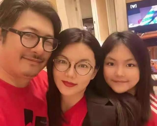 《爸爸去哪兒》播出8年,三對夫妻最后離婚了,受傷的卻都是孩子