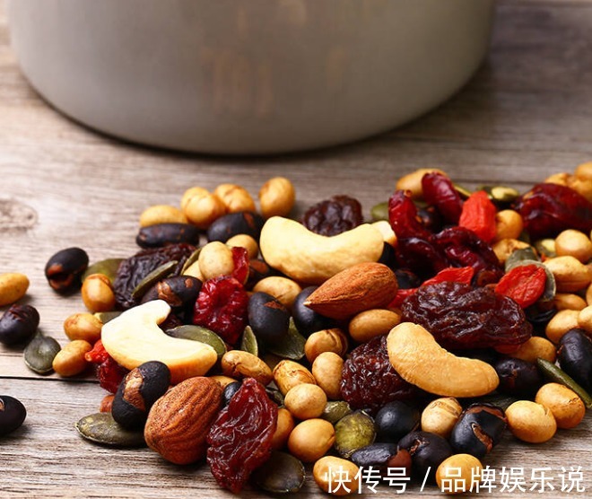保护心|葡萄干和此物一起吃，气血好了，脸色红润，给身体来个大扫除！