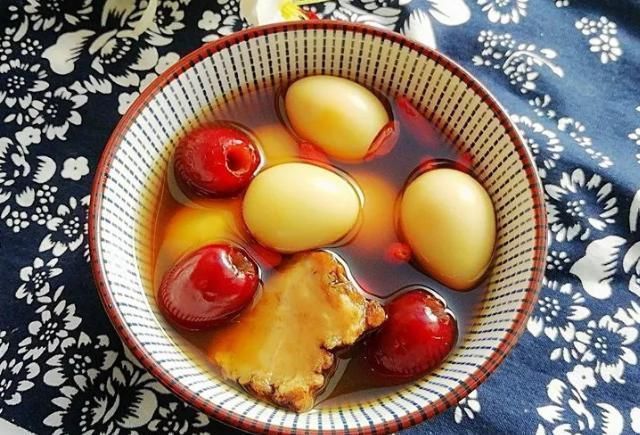 益母草|鹌鹑蛋既是食物又是中药，4种吃法，补血又抗衰老，好处多多