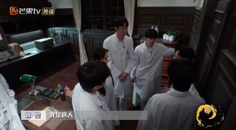 密逃3|《密逃》何炅再度加盟表现不佳？将机会让给刘耀文，人品高下立见