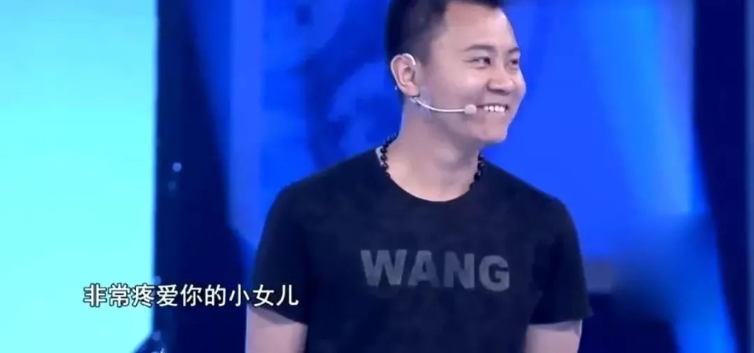 估的|大哥1万欧元买回的翡翠香炉,专家估的价格让人眼红!