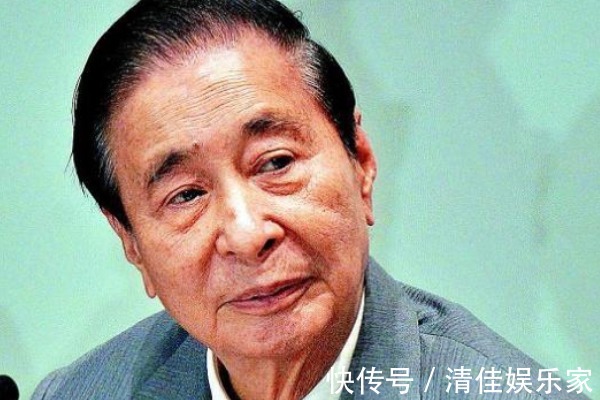 李嘉诚|李兆基给儿子取名李家诚，李嘉诚给孙子取名扳回一城，确实厉害！