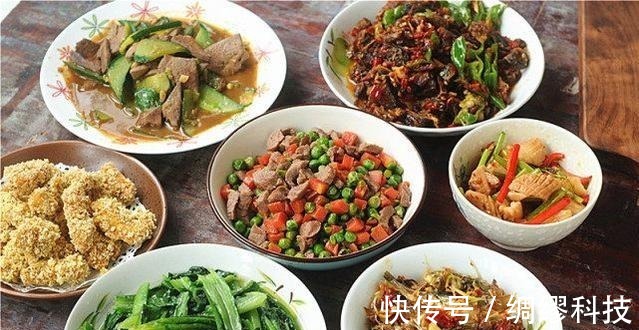 端午回老家,吃了3餐饭,终于知道孩子在奶奶家为什么越来越瘦了