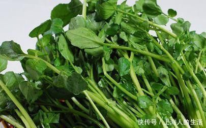 养护|女性不想老的快，推荐吃几种食物，降压减脂，养护皮肤，越吃越好