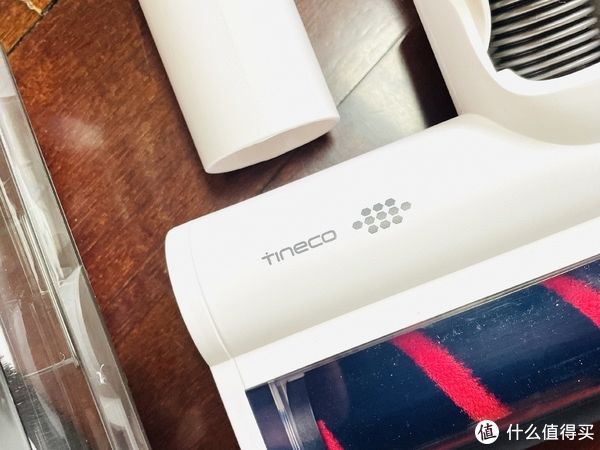 家里传统清洁工具数量多占地大！添可Slim套装的“模块化”设计能否有效解决这个常见的小户型清洁难题……