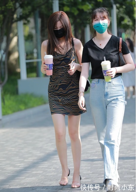 连衣裙|高跟连衣裙长发美女,双腿白皙身材火辣