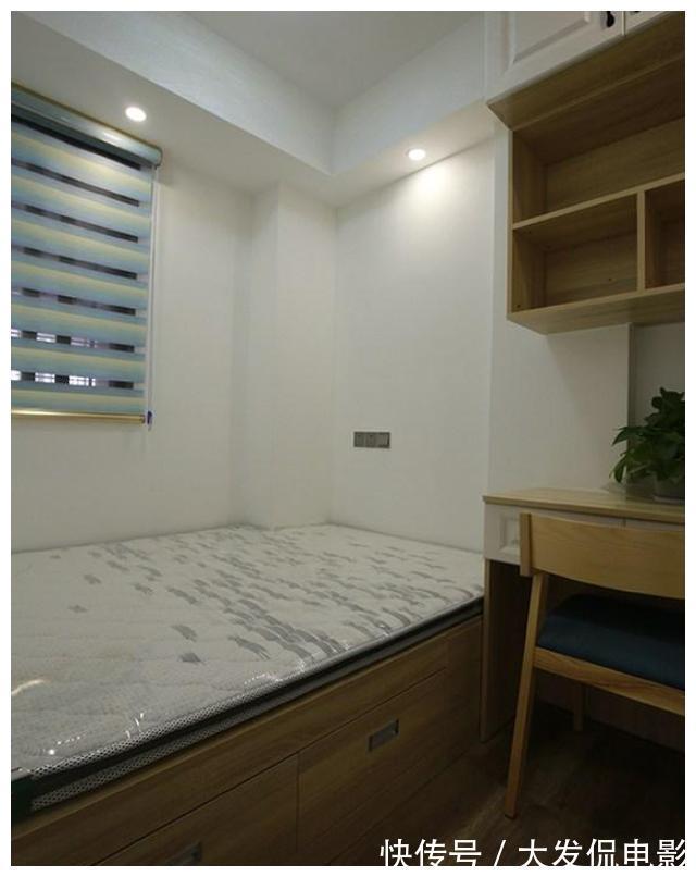 原木色|90平小三室,花15万装修,客厅旁边是餐厅,全屋实用大气,太值了
