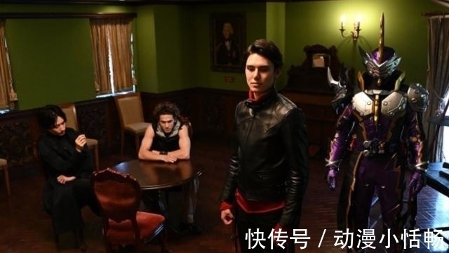 假面骑士01|假面骑士圣刃第1集太香了!采用真“火”特效,二骑是最大亮点!