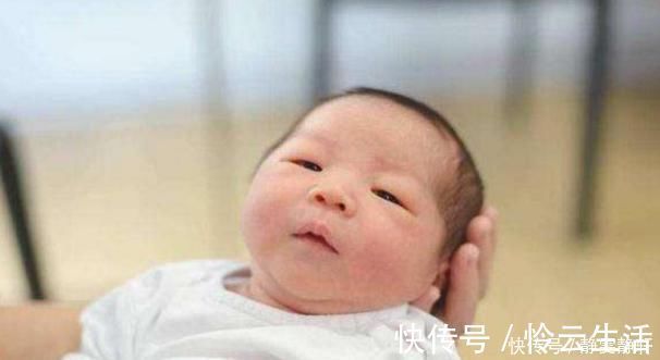 宝宝|宝宝枕头又硬又高,脑袋睡圆就聪明?错,妈妈们赶快把枕头换了