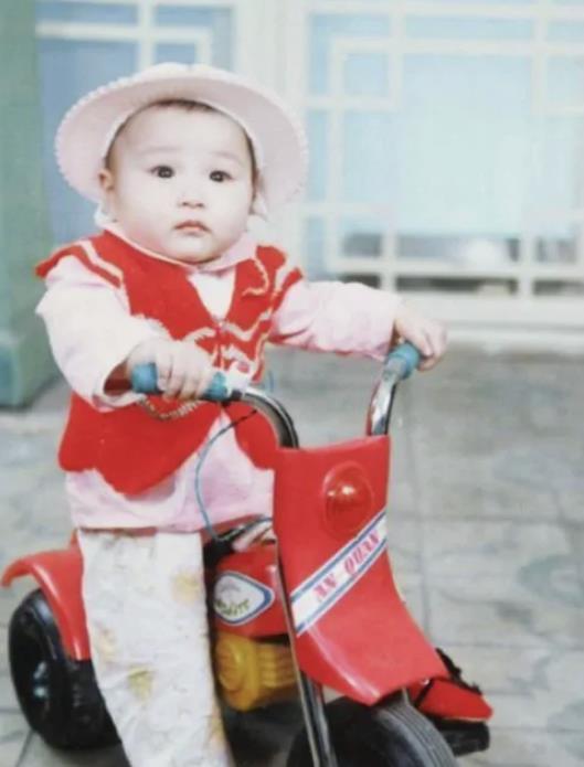 超级女声|一个被群嘲的选秀冠军，却偷偷摸摸火了16年