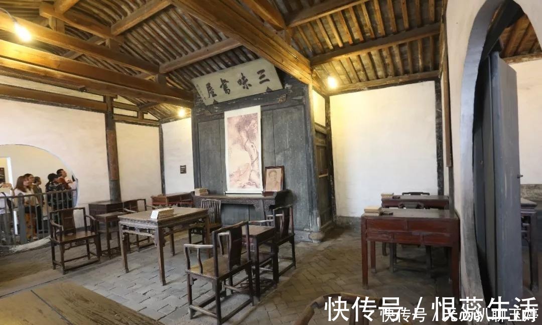 新明日报|金庸如此评价鲁迅：他是中华民族中一位了不起的大人物