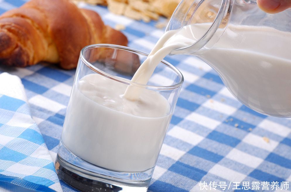 营养物质|研究发现喝牛奶会增加死亡风险!事实果真如此吗?怎么喝更安全?