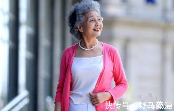 减龄|为什么六十岁女人都喜欢短发?发质发量气质变了,短发利落又减龄