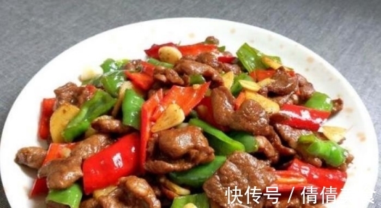 几道闪闪发光的菜肴，好吃下饭没得说，让家人的食欲大增