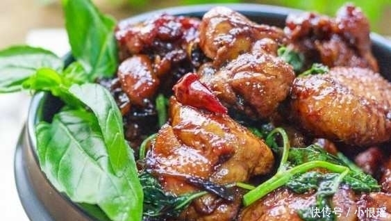 色香味|色香味俱全的这道三杯鸡,能让你胃口大开,多吃一碗饭!