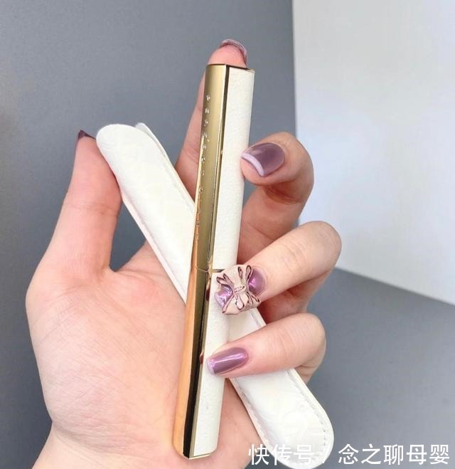 丝绒哑光 国货口红“真不行”完美日记被吐槽,花西子风评差,难怪用大牌