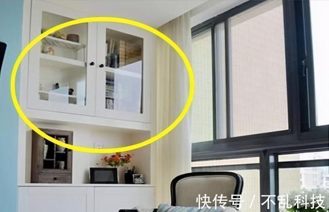 酒柜|人家这些地方千万不要做柜子,当初不停劝告,现在后悔都晚了