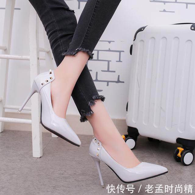 怪不得一米六的闺蜜穿出女神范,原来是靠这些高跟鞋,太洋气了