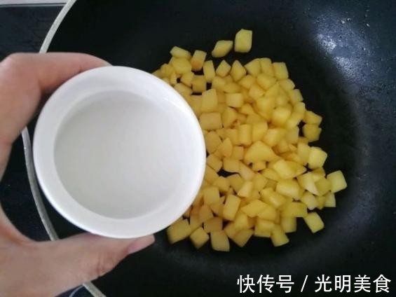 苹果派|家里面的苹果吃不完,用万能的手抓饼解决,孩子很喜欢