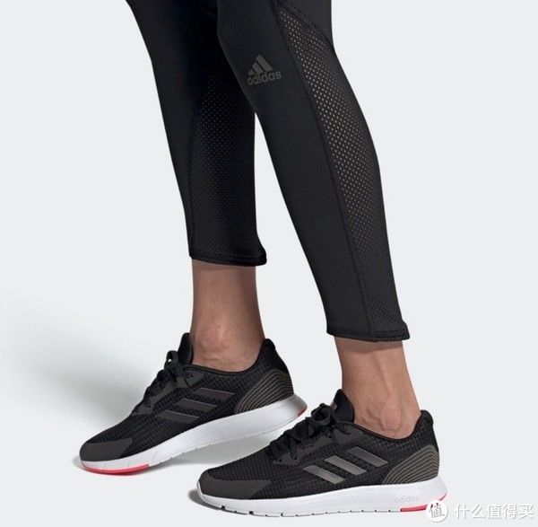 跑步鞋|不到200元的Adidas女鞋不来两双么，跑步鞋、休闲鞋、板鞋样样有，收藏起来慢慢选！