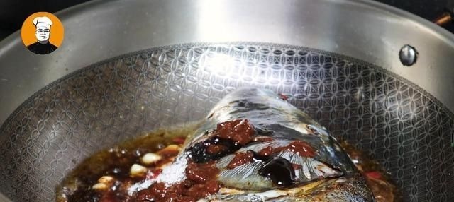 鱼头这样做太香了,好吃下饭无腥味,出锅肚子都看饿了