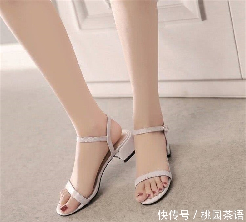搭配|经典的高跟鞋永不过时,怎样搭配都能彰显出你的时髦