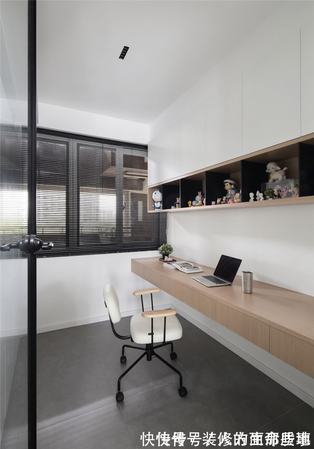 投影|121平北欧风三居室,客厅没有电视,投影的幕布居然藏在吊顶里