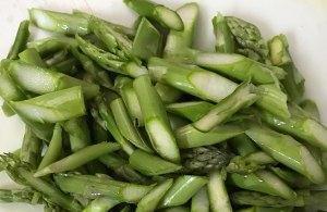 家常蘑菇菜谱，芦笋蘑菇炒虾仁，简单美味下饭，适合夏天