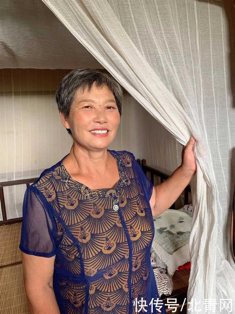 女孩免费给农村女性化妆感动无数网友，“村妇”变妆前后对比令人泪目