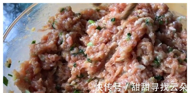 猪腱子|做肉馅是加水还是加油很多人都错了，多做这一步，饺子鲜嫩多汁！