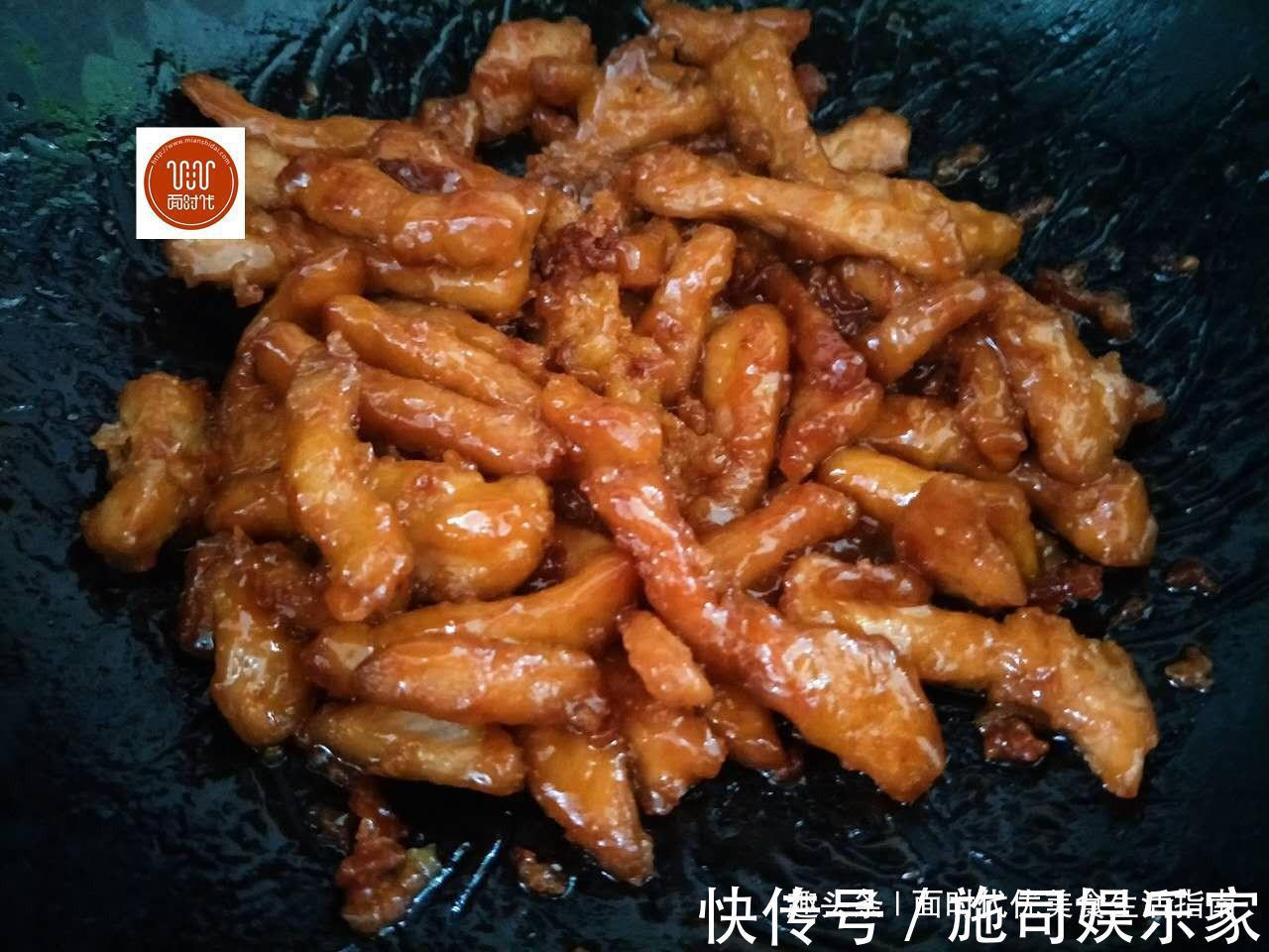 正宗糖醋里脊做法，外焦里嫩，酸甜可口，掌握这个步骤堪比大厨