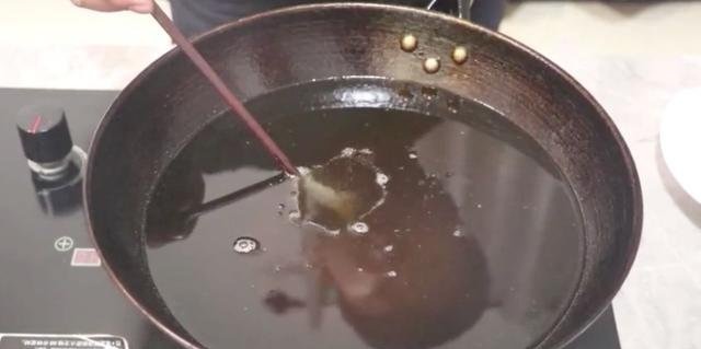 苹果加鸡蛋这么好吃,刚做好就被孩子们抢光了,香甜可口!