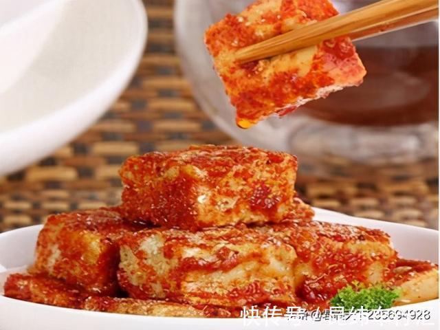 荷花|美食推荐:紫云牛肉、荷花莲子酥、霉豆腐炒臭豆腐制作方法