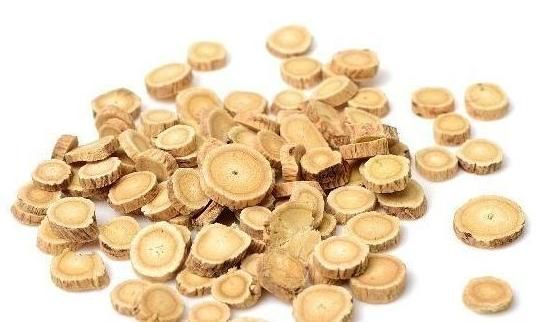 肠胃疾病|经常喝黄芪水营养虽好,几类人尽量别喝,为健康早早知晓