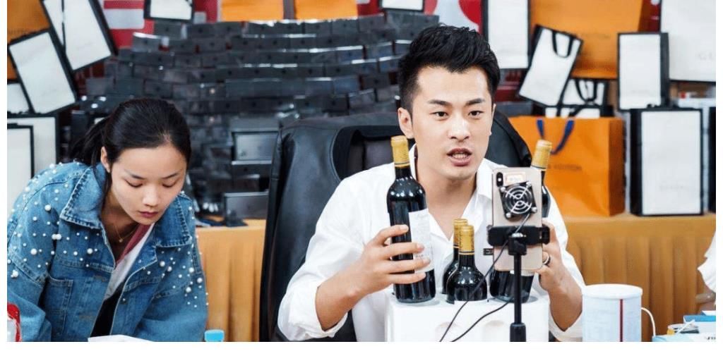 弟子们|辛巴首饰专场卖出8.1亿，自称状态不佳，未达到预期的13亿