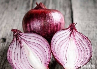 冬天常吃洋葱好处多,但不要与一物共食,有很多人还不清楚