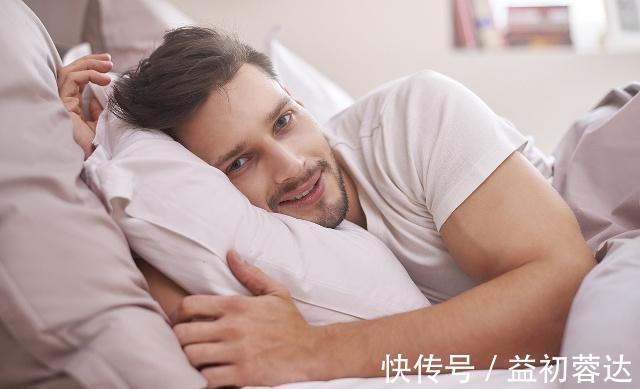 排便|男性过了50岁,还能做到这4件事,说明还很年轻,真让人羡慕