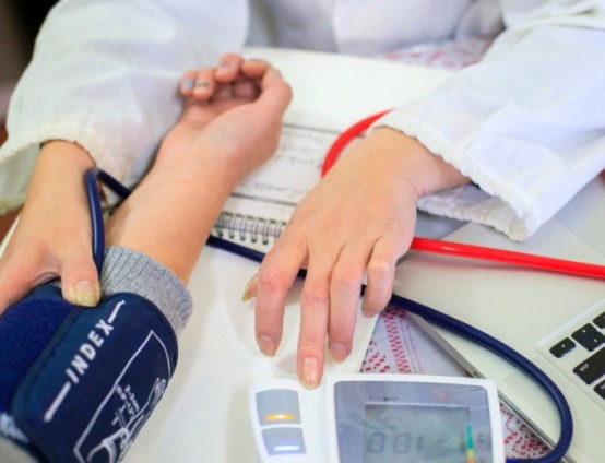 血压|高血压患者如何调理,注意以下4个方面,血压正常身体健康