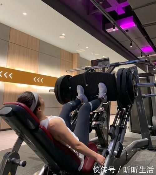 高抬腿|你所谓的时间有限,都是为了逃避健身找的借口!