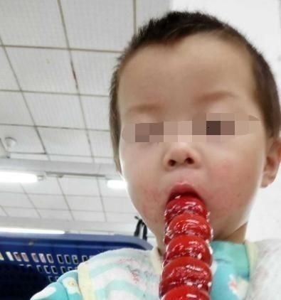 老师|4岁男孩总喊饿,老师家访了解原因,直呼:幼儿园要被吃垮了